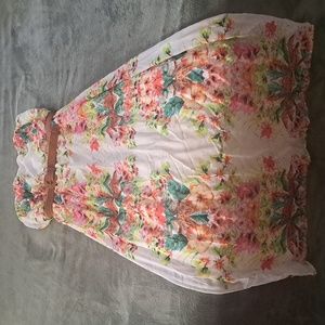 Floral Print Dress Size Large with belt